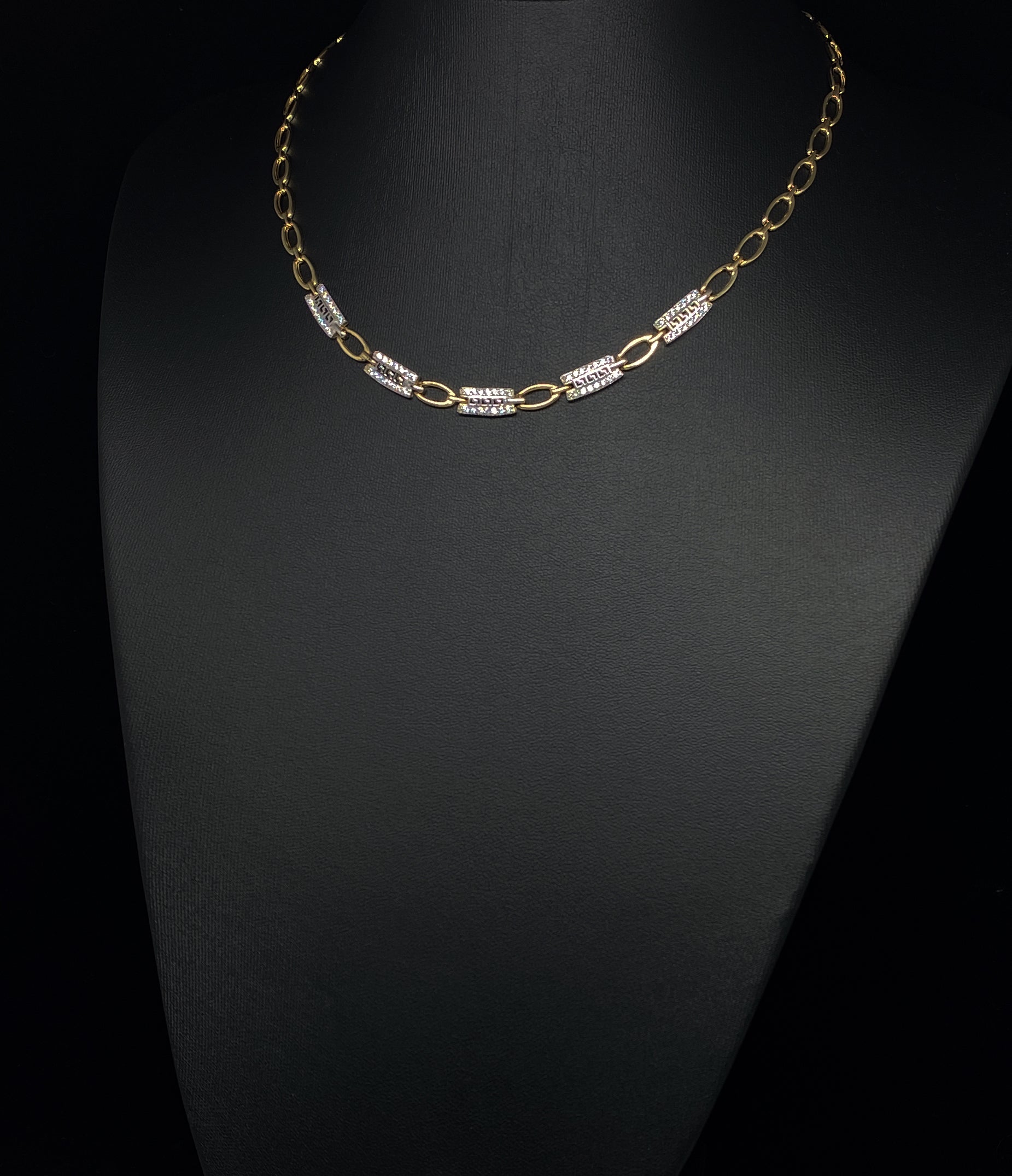 VERSACE STYLE CUBIC ZIRCONIA YELLOW GOLD NECKLACE