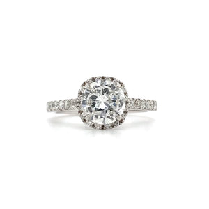 18K WHITE GOLD SOLITAIRE DIAMOND ENGAGEMENT RING