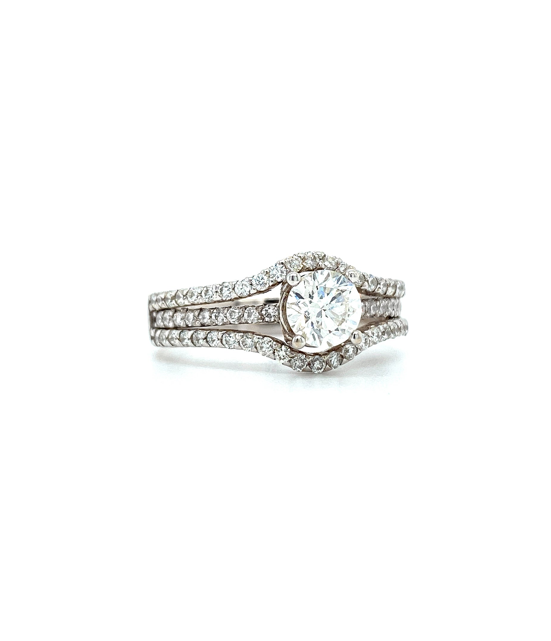 14K WHITE GOLD SOLITAIRE DIAMOND ENGAGEMENT RING