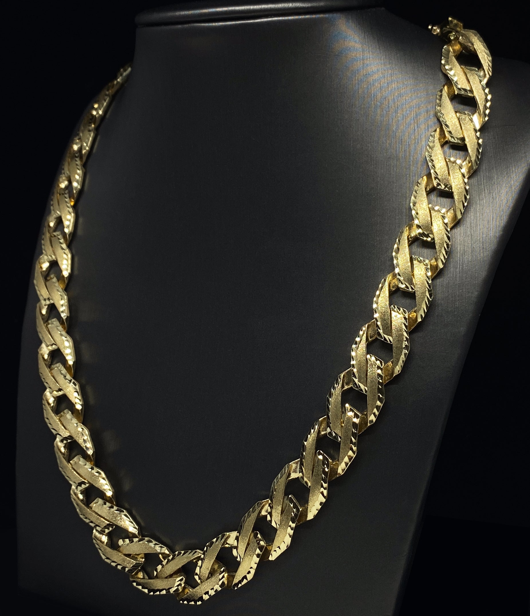 11MM DIAMOND CUT YELLOW GOLD CHAIN